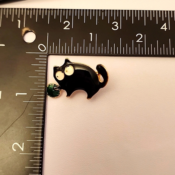 Black Cat  Yarn Brooch Necklace Combo - Picture 3 of 6